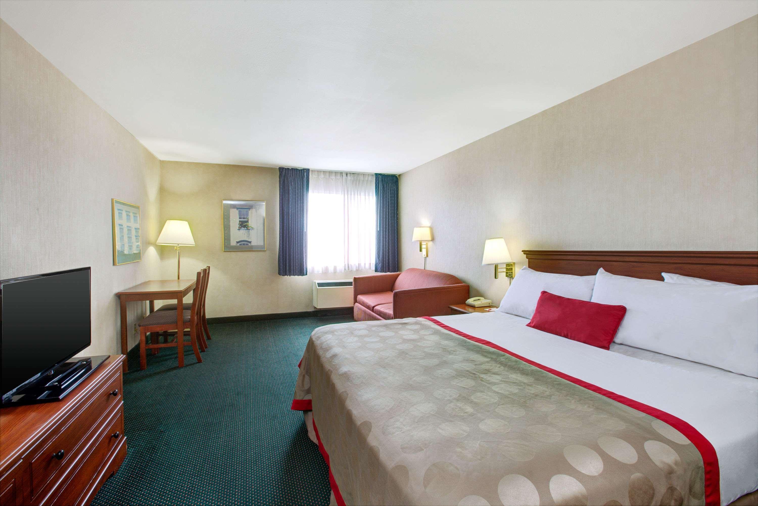 Hotel Ramada By Wyndham Hawthorne/Lax Zewnętrze zdjęcie