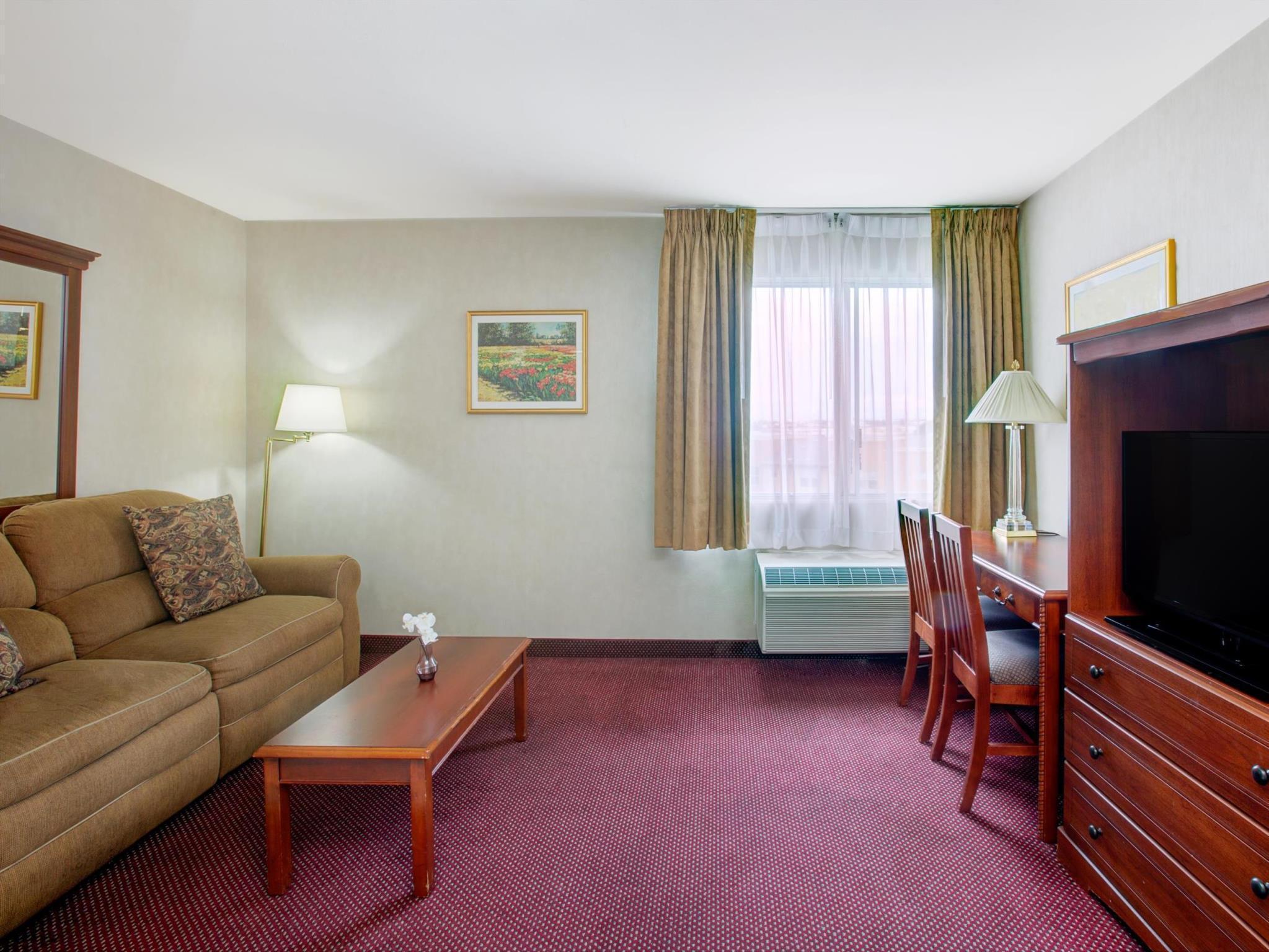 Hotel Ramada By Wyndham Hawthorne/Lax Zewnętrze zdjęcie
