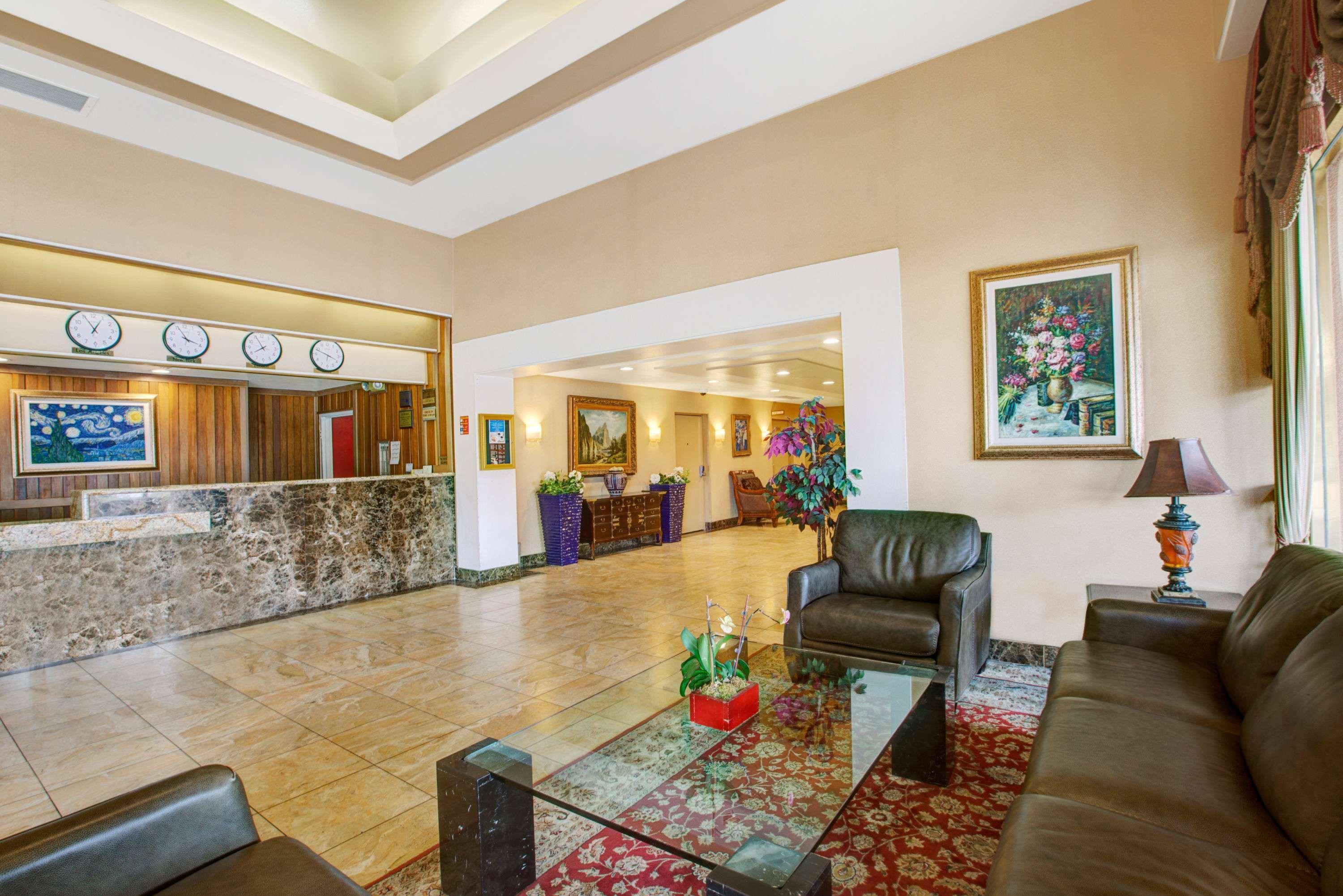 Hotel Ramada By Wyndham Hawthorne/Lax Zewnętrze zdjęcie